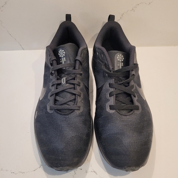 Nike Downshifter 12  Men's size 9US - Picture 6 of 12